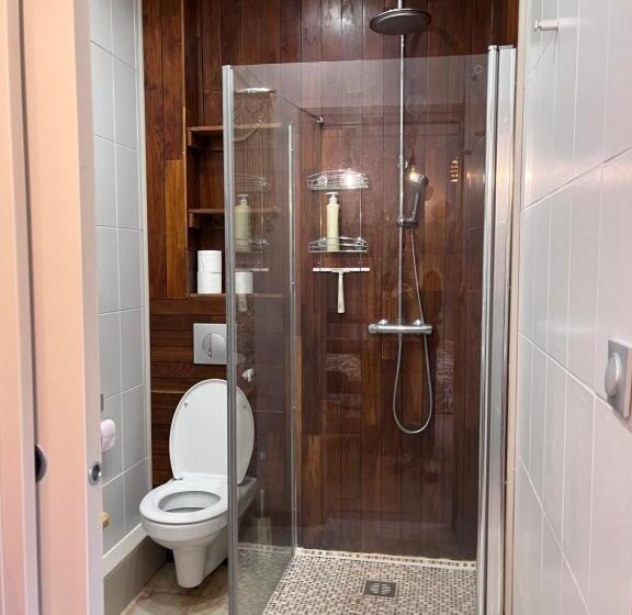 Bed and Breakfast Charmant Studio En Rez De Jardin Chaville