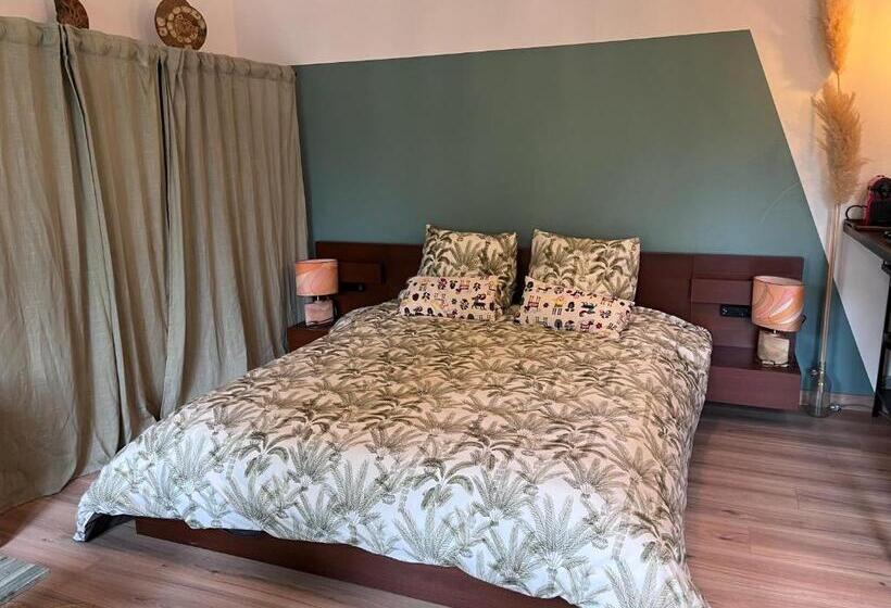 Bed and Breakfast Charmant Studio En Rez De Jardin Chaville