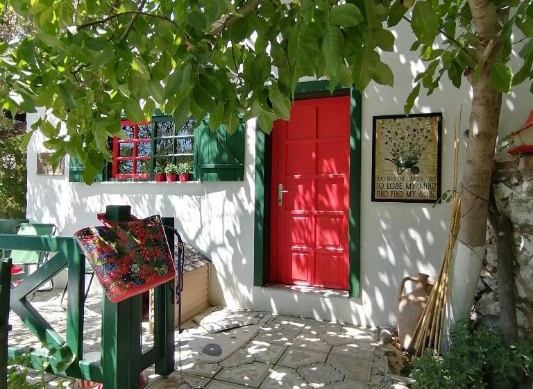 민박 History Aparts