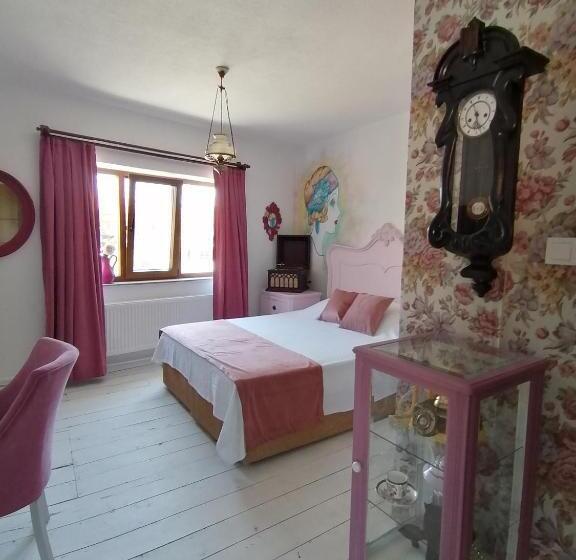 민박 History Aparts