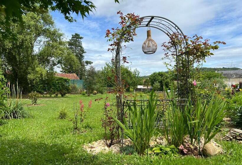 Bed and Breakfast La Maison De Tina