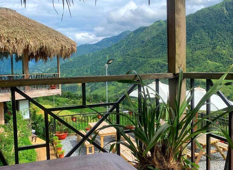 تختخواب و صبحانه La Rosa House