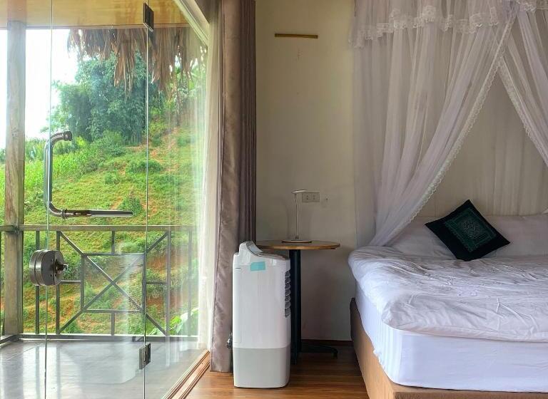 تختخواب و صبحانه La Rosa House