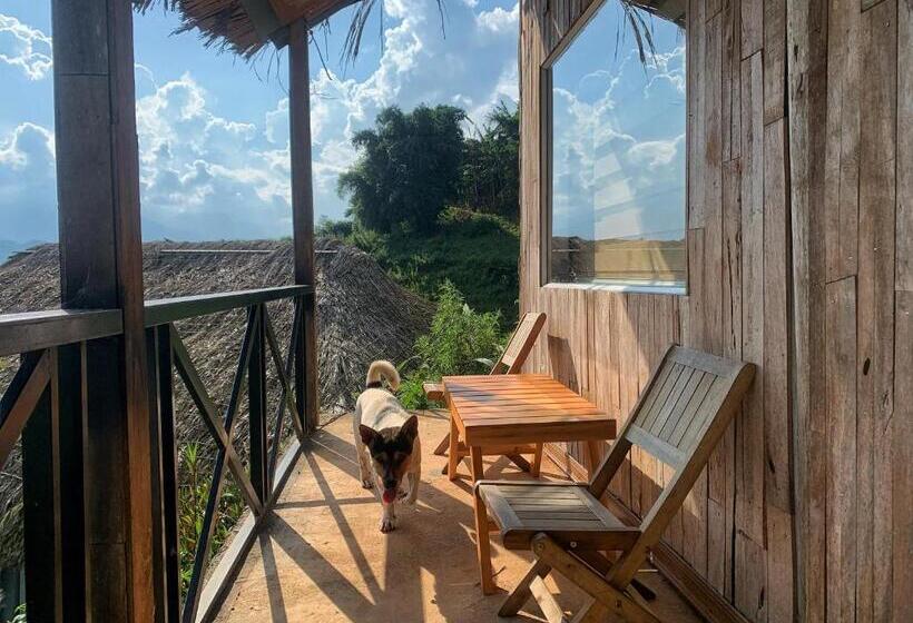 تختخواب و صبحانه La Rosa House