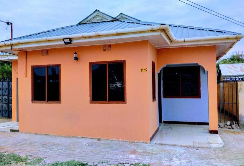 민박 Pasinai Safari Lodge