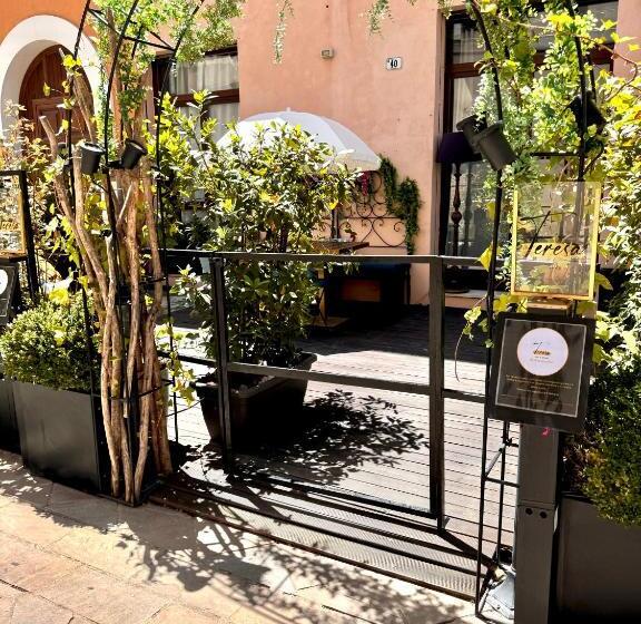 مبيت وإفطار Teresa B&d   The Unconventional House