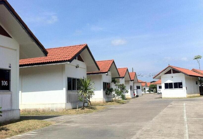 Chumphon Park Resort