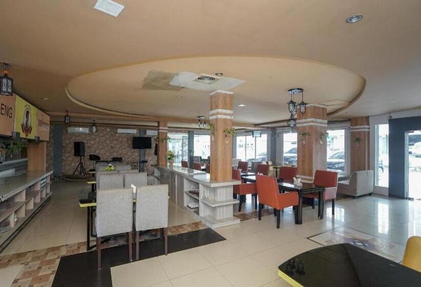 Collection O 736 Hotel Best Skip