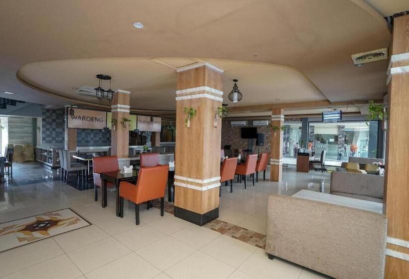 Collection O 736 Hotel Best Skip