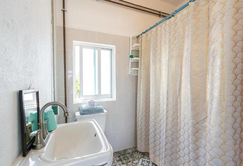 فندق Aramara Suite