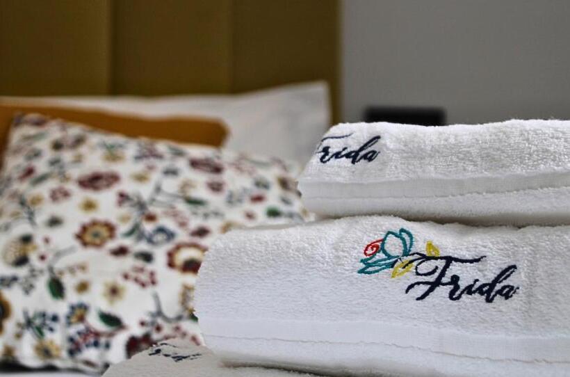 Frida Luxury B&b