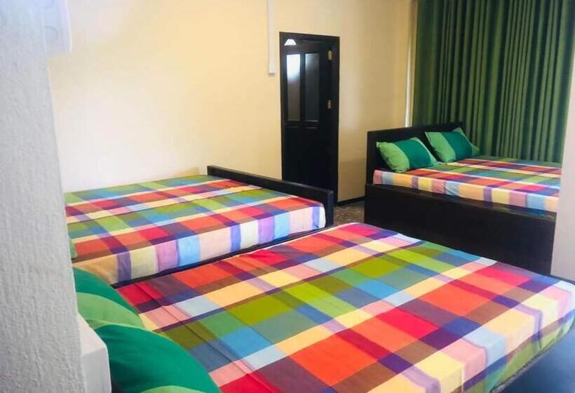 Green Water Resort   Mountain Villa With Natural Pool