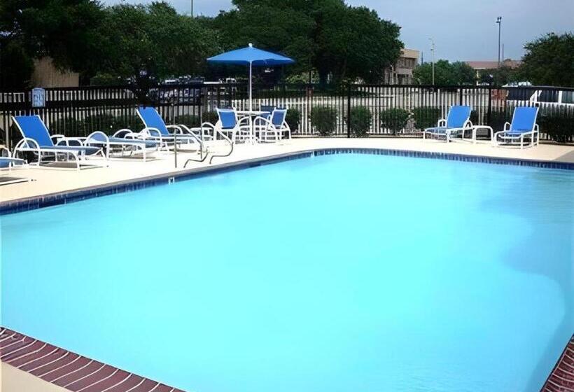 Holiday Inn Express Hotel & Suites Columbus