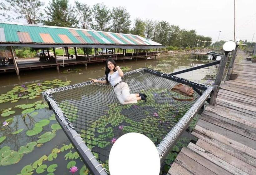 ホテル ครัวบัวสวยรีสอร์ท