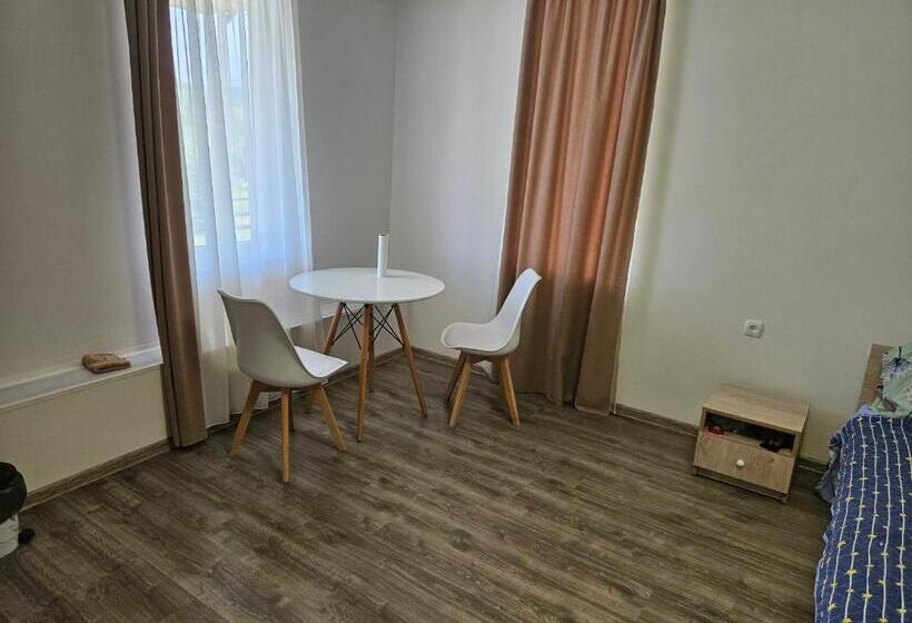 هتل хозяйства фермери