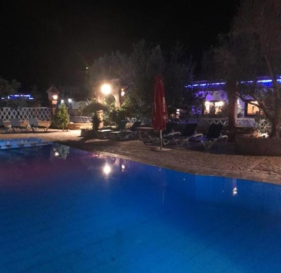 هتل Auberge Wahabi