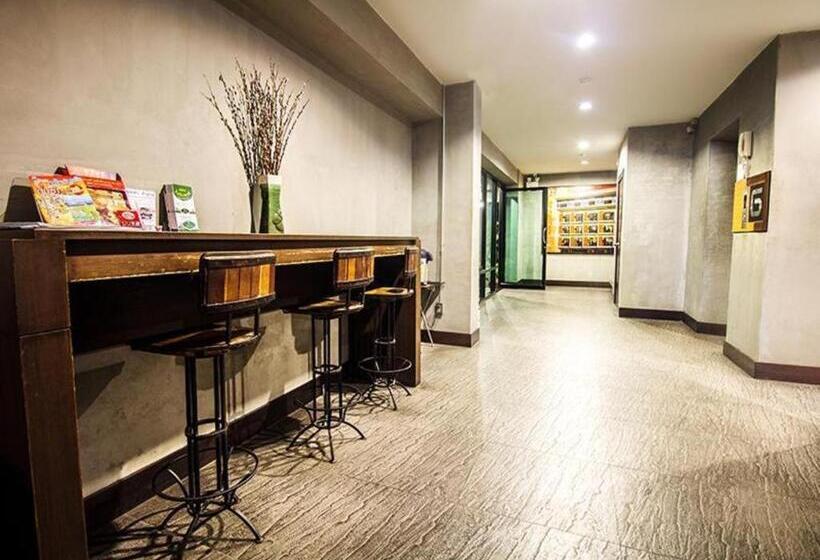 فندق B2 Lampang City Boutique & Budget