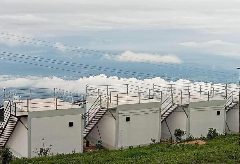 Отель Baanpak Prakai Dao Phahuasing