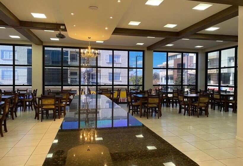 فندق Carmel Palace