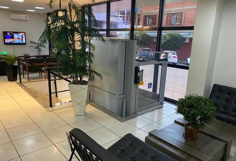 فندق Carmel Palace