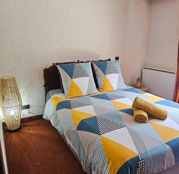 בית מלון כפרי Cinéma, Chambre Privée Au Le Refuge Du Phoenix