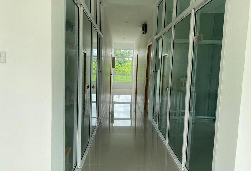 فندق Dino Homestay