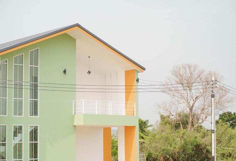 فندق Dino Homestay