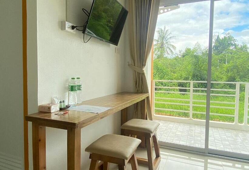 فندق Dino Homestay