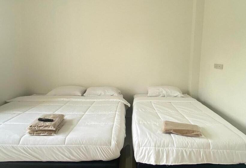 فندق Dino Homestay