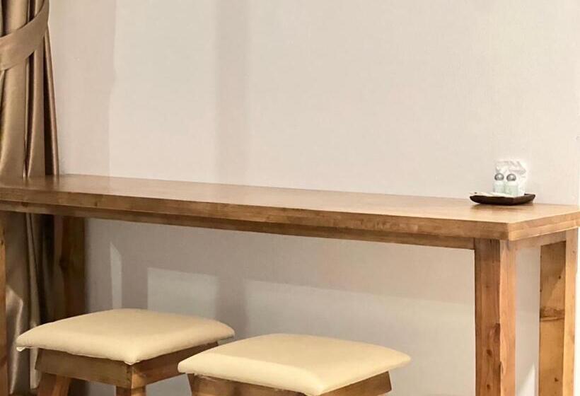 فندق Dino Homestay