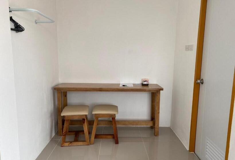 فندق Dino Homestay