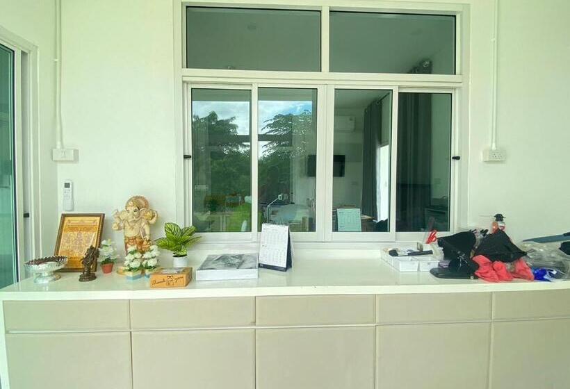 فندق Dino Homestay