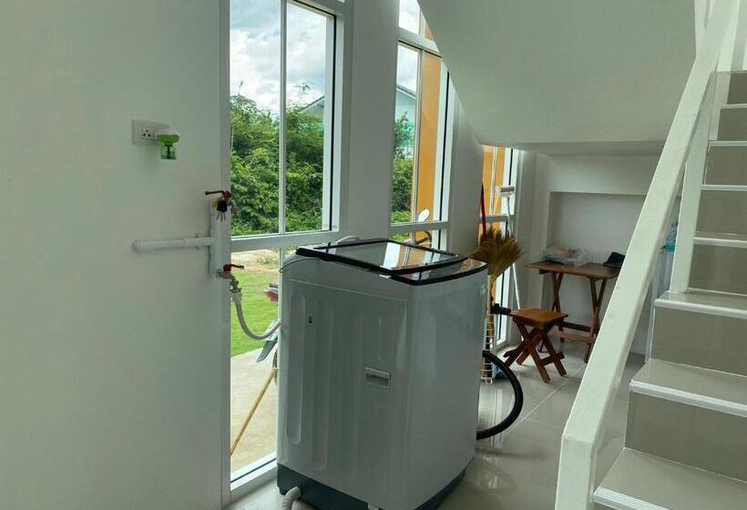 فندق Dino Homestay