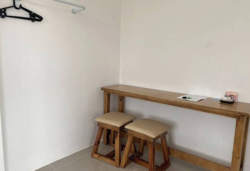 فندق Dino Homestay