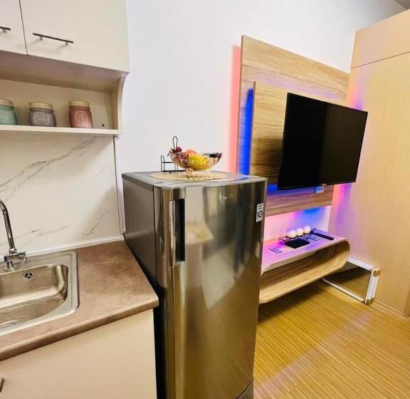 هتل Sanguine Staycation