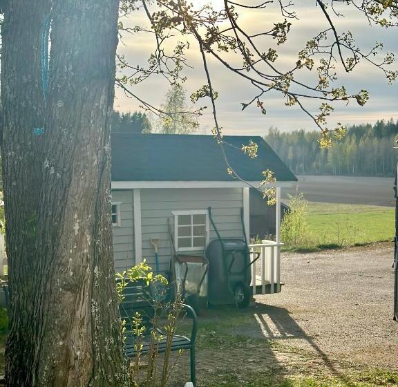 酒店 Herkkumäen Navetta