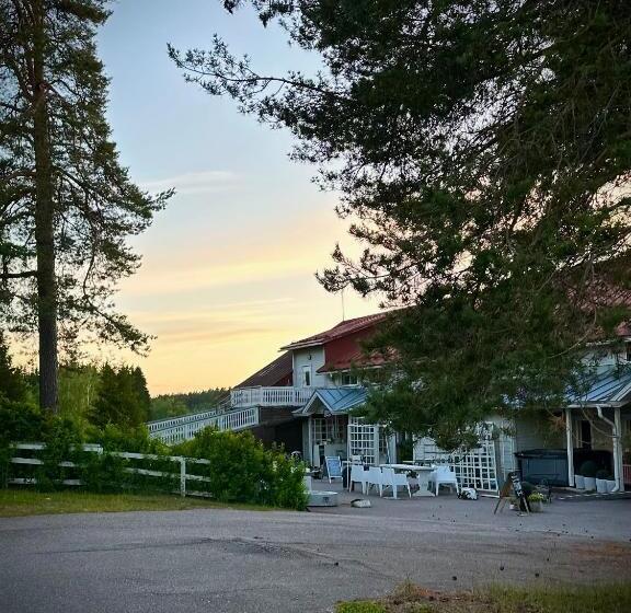 酒店 Herkkumäen Navetta