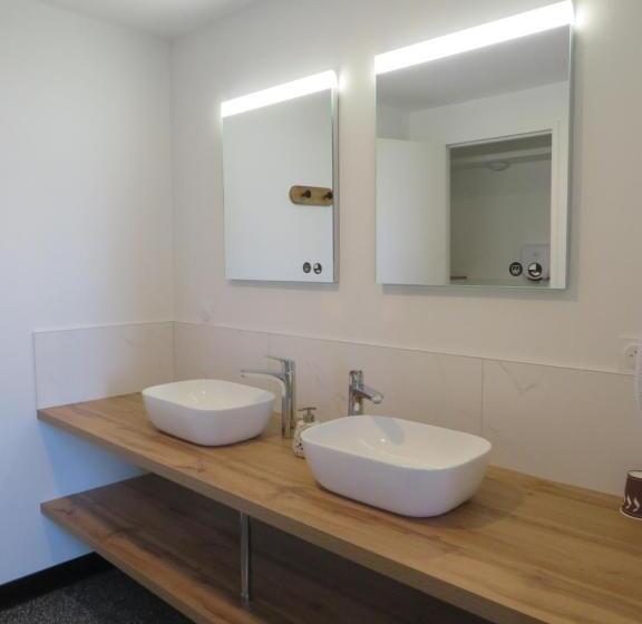 בית מלון כפרי Hôtel Les Jardins De Saulzet