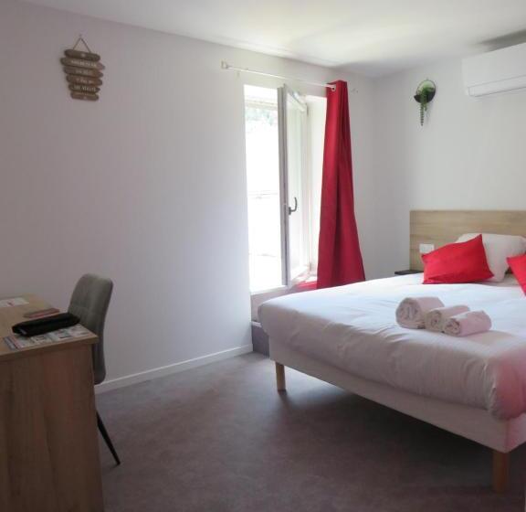 בית מלון כפרי Hôtel Les Jardins De Saulzet