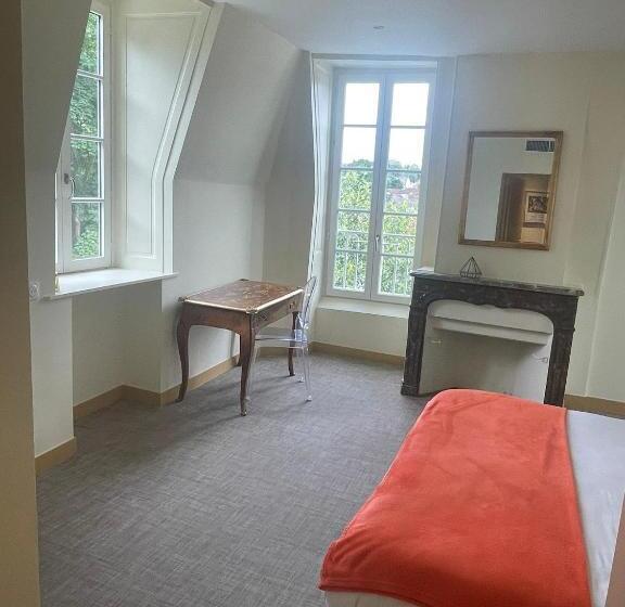 فندق Il Maestro   Hôtel Restaurant Du Château