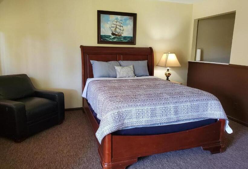 Отель Indian Creek Lodge