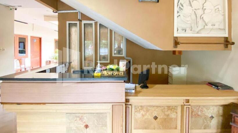 ホテル Istana Griya 2