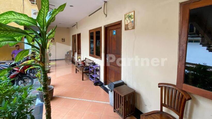 ホテル Istana Griya 2