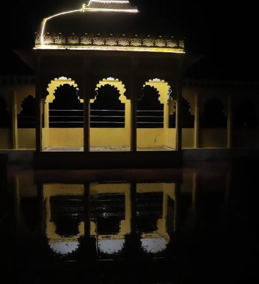 בית מלון כפרי Jk Sea Palace