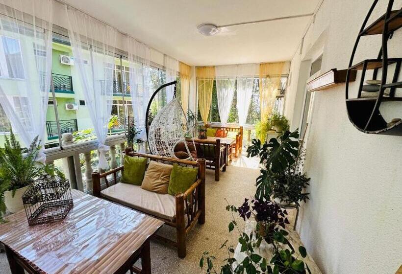 هتل Karakum Villa