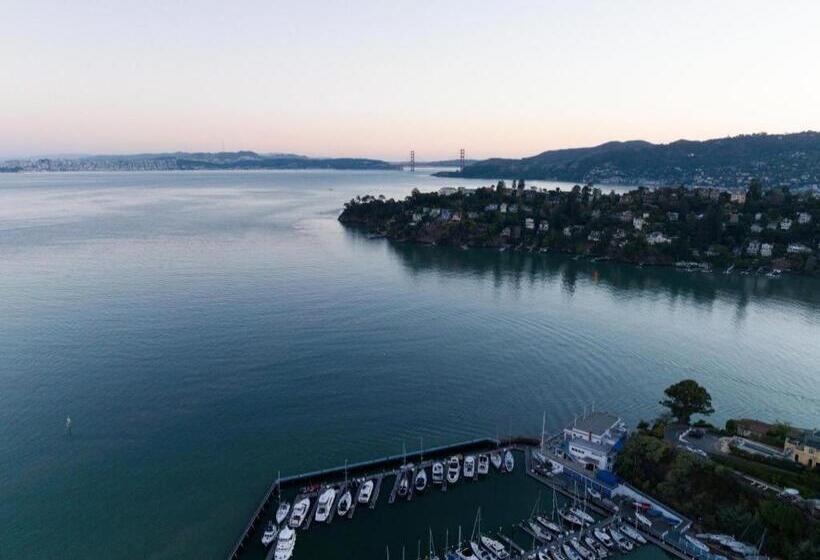 فندق Marin Suites