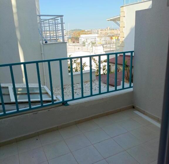 هتل Mia Hill Suites