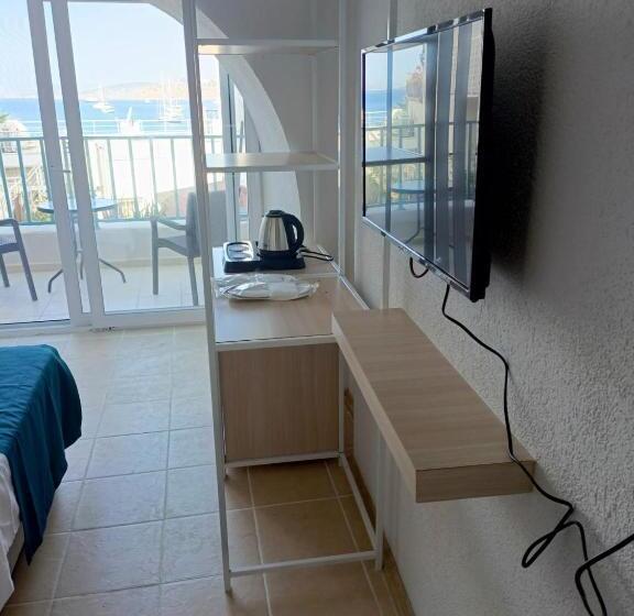 هتل Mia Hill Suites