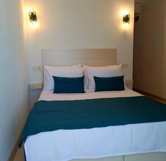 هتل Mia Hill Suites