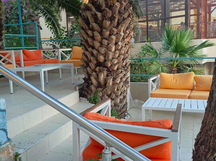 هتل Mia Hill Suites